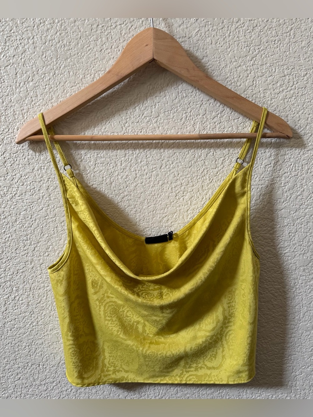 Out From Under Size Medium Chartreuse Cowl Neck Jacquard Satin Crop Tank